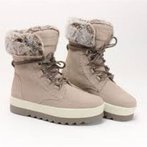 Cougar Grey Vanetta Suede Fur-Lined Winter Boots, size 11
